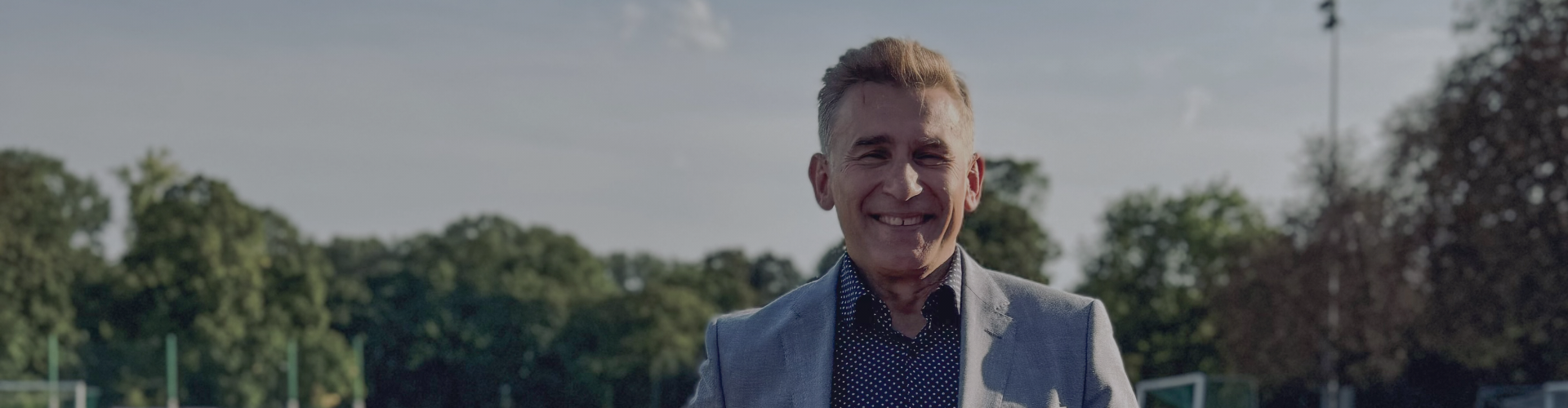 Szkolenia biznesowe dla firm oferowane przez Roberta Korzeniowskiego